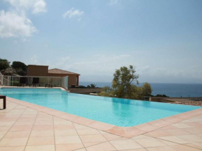Mini villa 4 pièces, 6 couchages avec piscine, clim et Wi-Fi à Ajaccio - FR-1-61-490